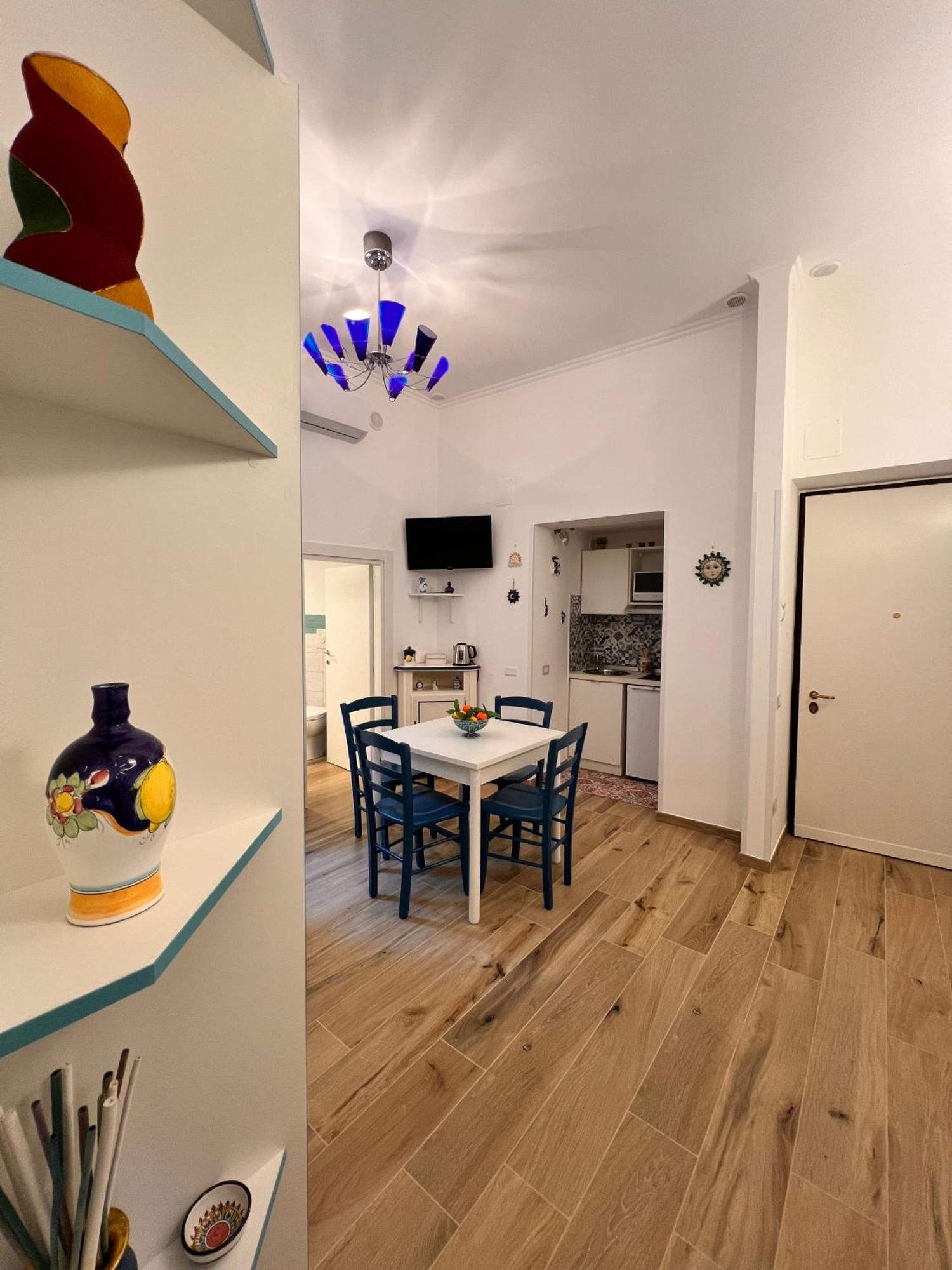 Eric'S House Διαμέρισμα Σαλέρνο Εξωτερικό φωτογραφία